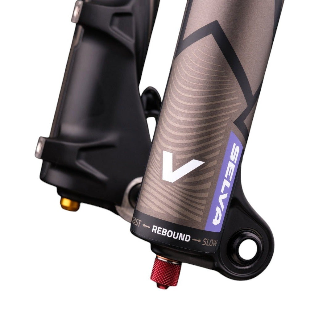 FORMULA SELVA V Air 29" haarukka-akseli 15x110mm Boost musta