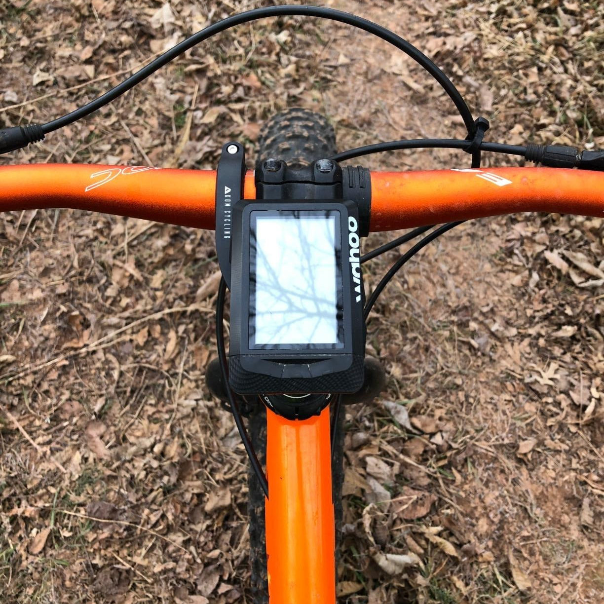 KOM CYCLING Wahoo ohjaustangon pidike