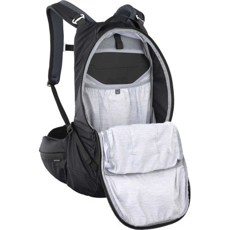 Selkäreppu EVOC TRAIL PRO BLACKLINE 16 L Musta
