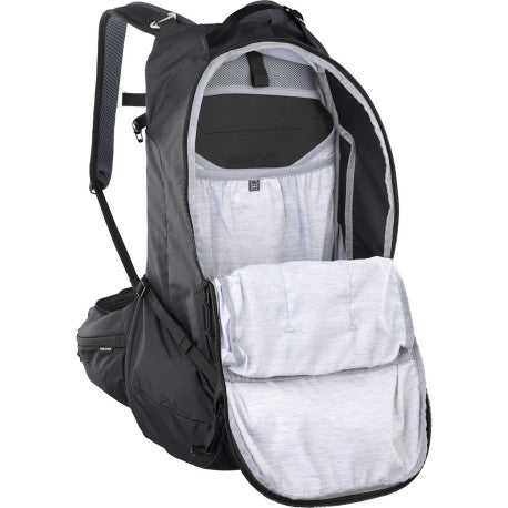 Selkäreppu EVOC TRAIL PRO BLACKLINE 26 L Musta