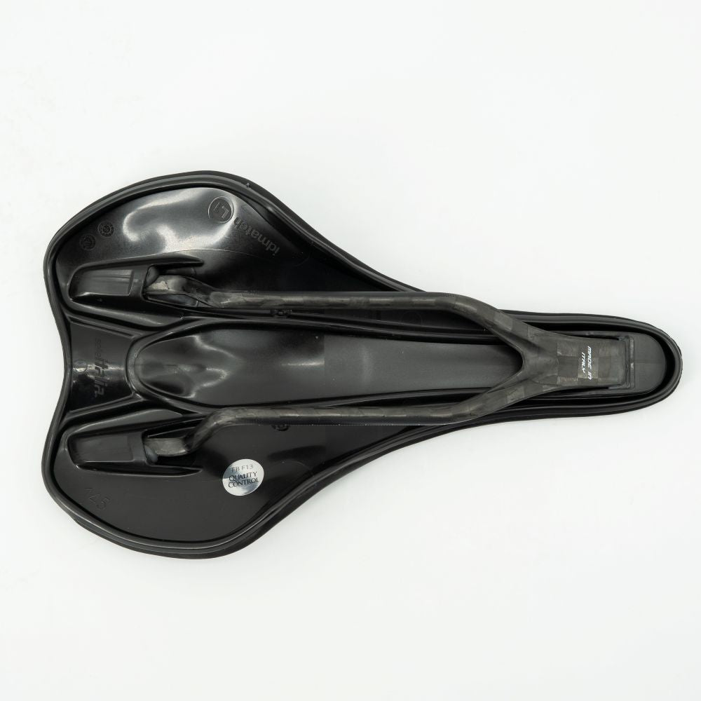 Satula SELLE ITALIA SLR BOOST L1 Carbon Rails Musta Stealth Satula SELLE ITALIA SLR BOOST L1 Carbon Rails Musta Stealth