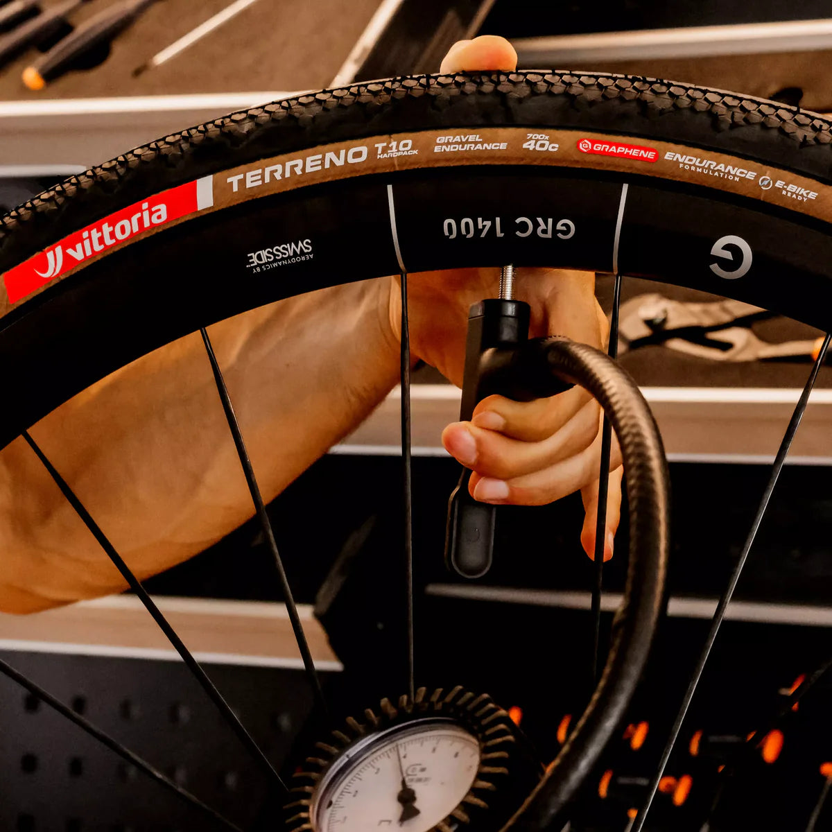 VITTORIA TERRENO T10 HARDPACK 700x45c Gravel Endurance Tubeless Ready Pehmeä ruskea rengas