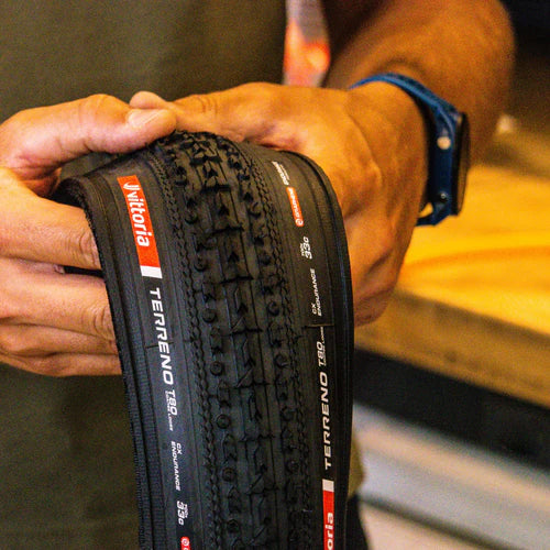 VITTORIA TERRENO T80 700x33c Cyclocross Tubeless Ready -rengas Musta