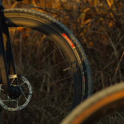 VITTORIA TERRENO T90 MUD 700x45c Gravel Endurance Tubeless Ready pehmeä ruskea rengas