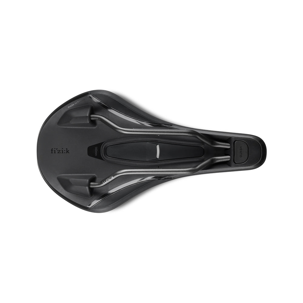 FIZIK VENTO ARGO X3 140mm Musta Kium Rails Satula FIZIK VENTO ARGO X3 140mm Musta Kium Rails satula