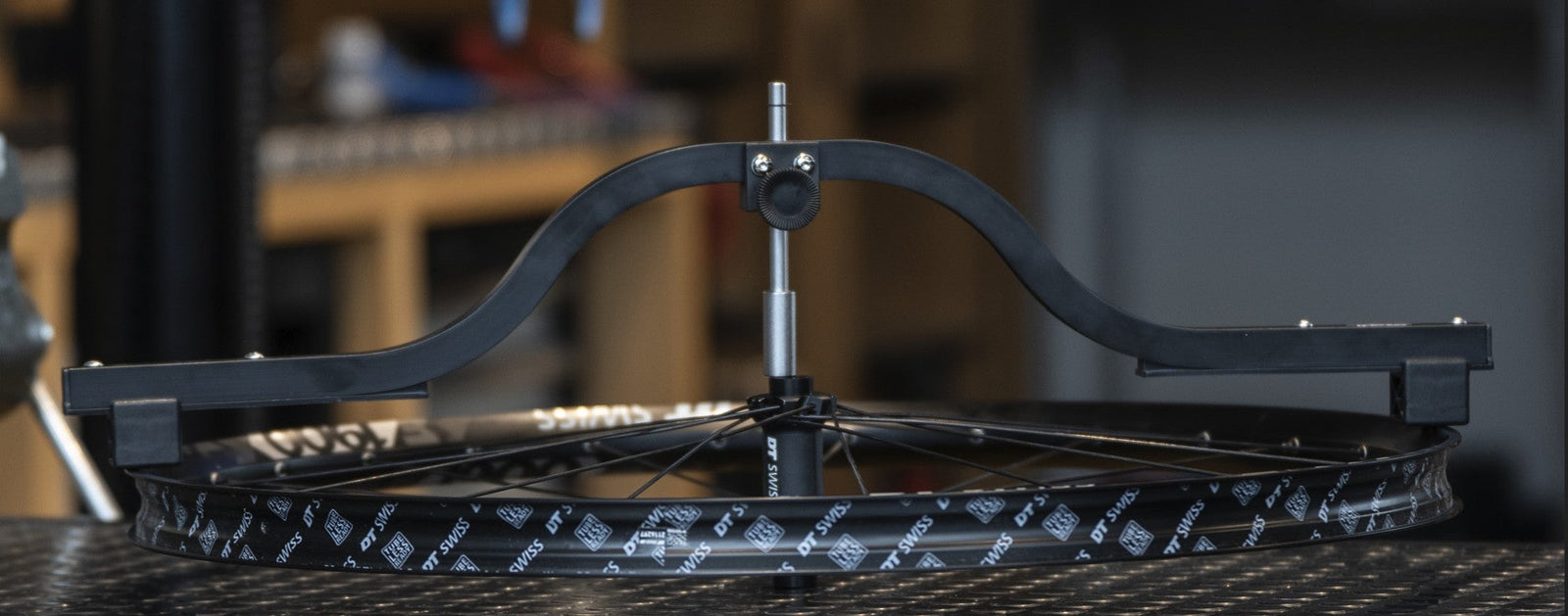 TARVIKKEET | Pyörä- ja rengastyökalut