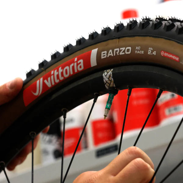 VITTORIA BARZO XC RACE 29x2.4 Graphene/Silica Tubeless Ready Soft Beige -rengas VITTORIA BARZO XC RACE 29x2.4 Graphene/Silica Tubeless Ready Soft Beige -rengas