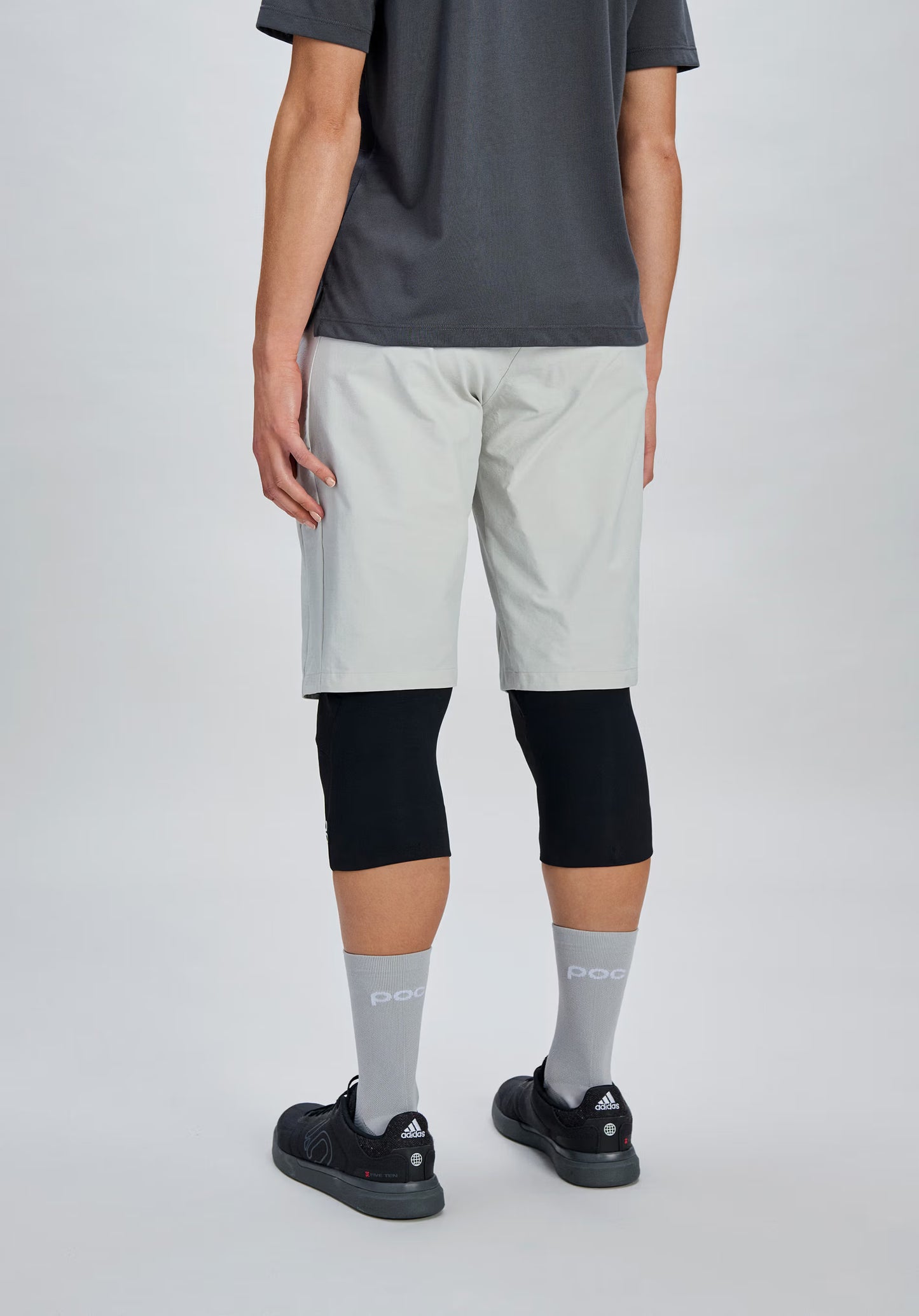 Naisten POC MOTION shortsit harmaat harmaat