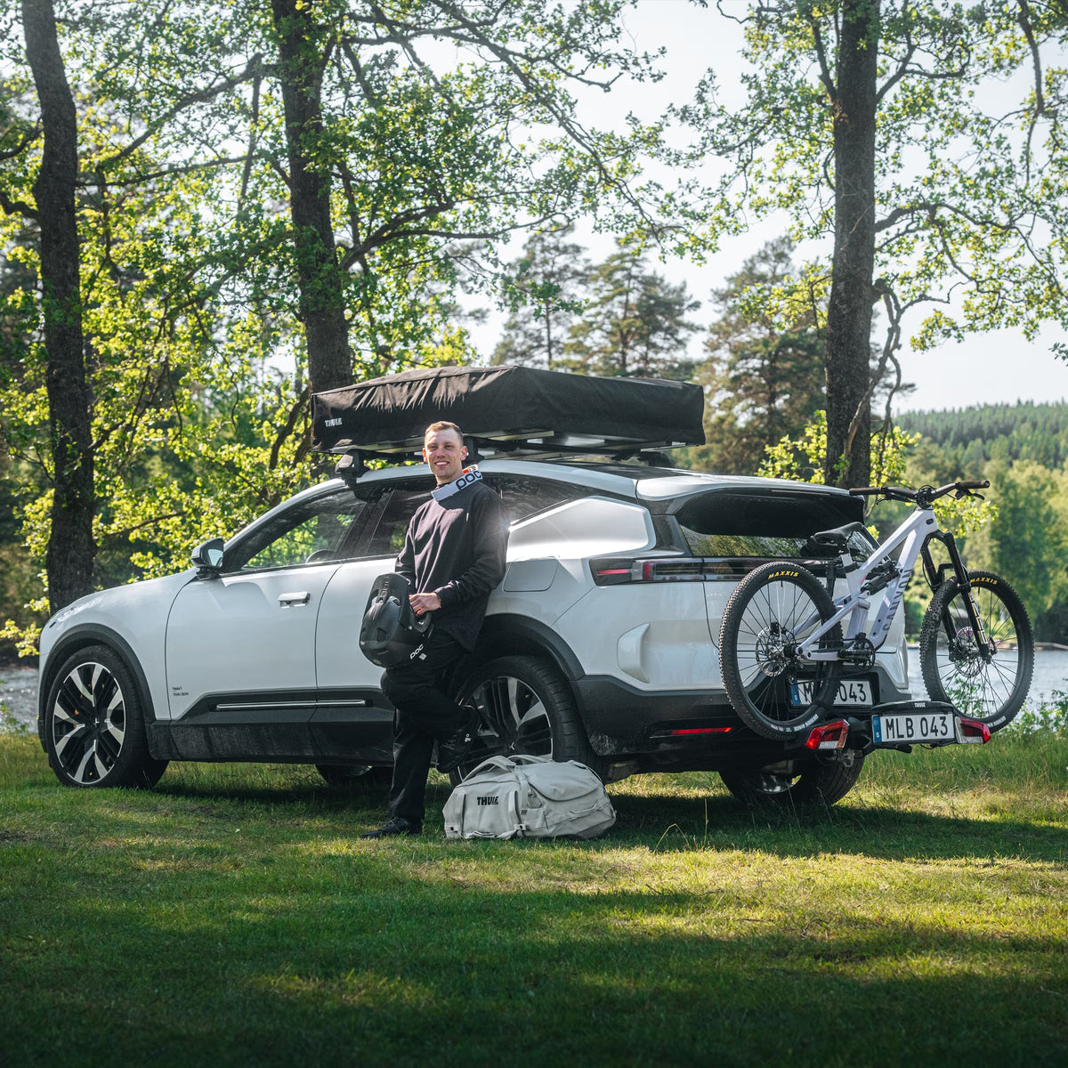 THULE VELOLITE 1 Pyöräteline vetokoukussa