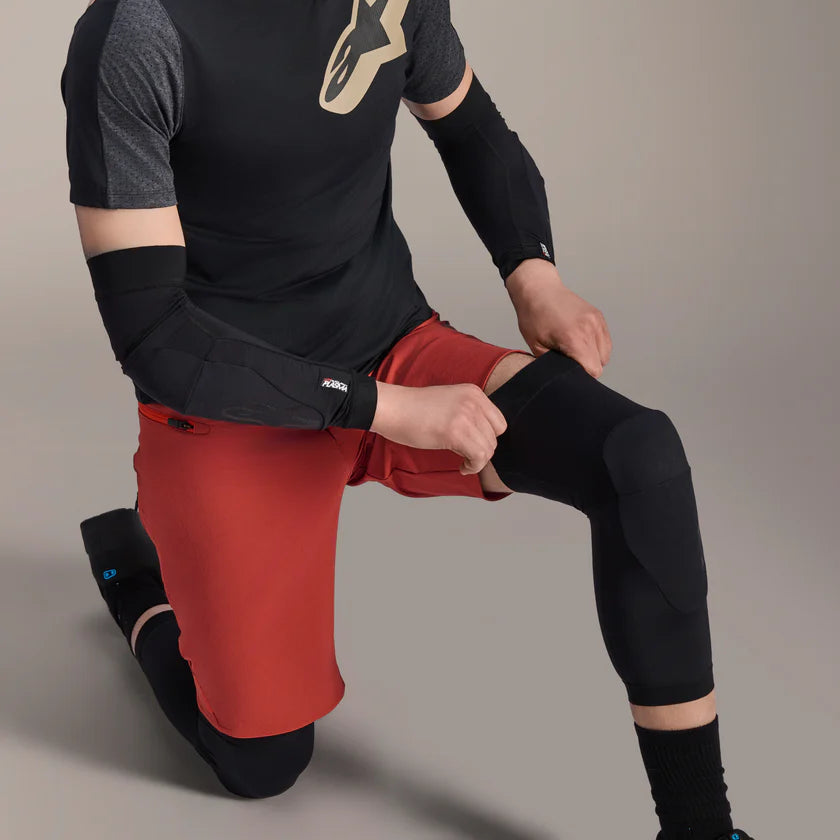 ALPINESTARS A-MOTION PLASMA polvisuojat musta