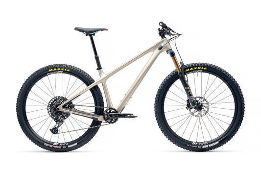 YETI ARC 29" T-SERIES runkosarja ja FACTORY T2 Dom 2022 asennussarja