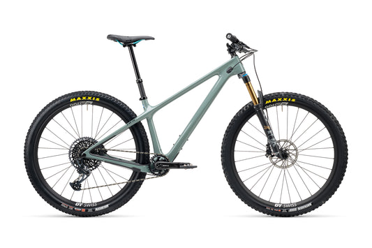 YETI ARC 29" T-SERIES -runko ja FACTORY T1 Rhino 2024 -kiinnityssarja.