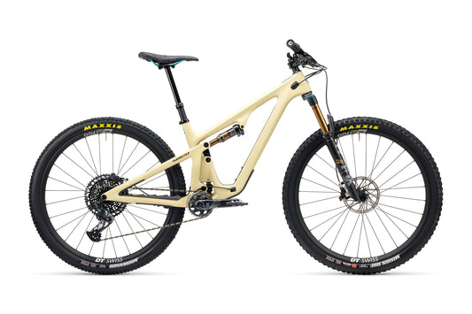 YETI SB120 29" T-SERIES-sarja ja FACTORY T1 Dust 2024 -kiinnityssarja.