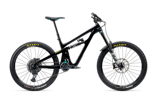 YETI SB165 27.5" C-SERIES-sarja ja PERFORMANCE C2 -kiinnityssarja Musta 2024