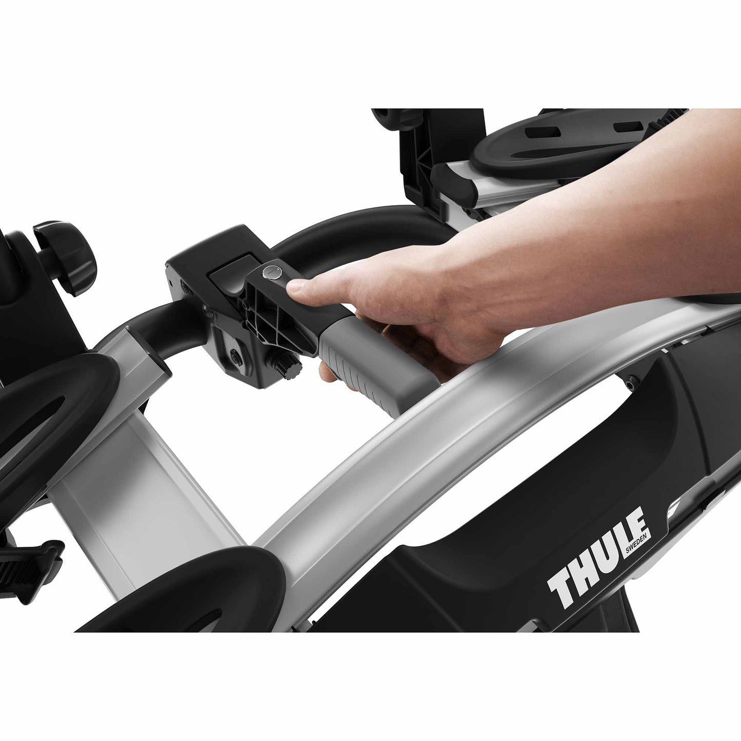 THULE VELOCOMPACT 2 -pyöräteline vetokoukussa