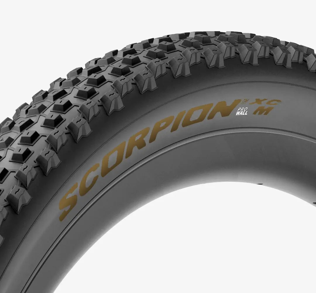 PIRELLI SCORPION XC M 29x2.4 ProWall Tubeless Ready Soft Musta/Kulta 4354400 rengas