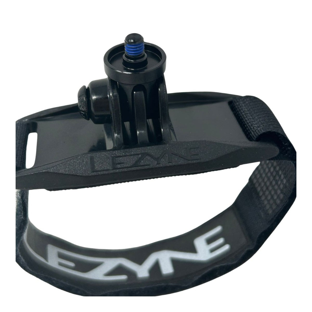 Valaistuskiinnike LEZYNE LED HELMET MOUNT-GP kypärälle