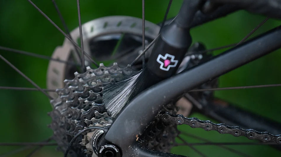 MUC-OFF DRIVETRAIN -puhdistusharja