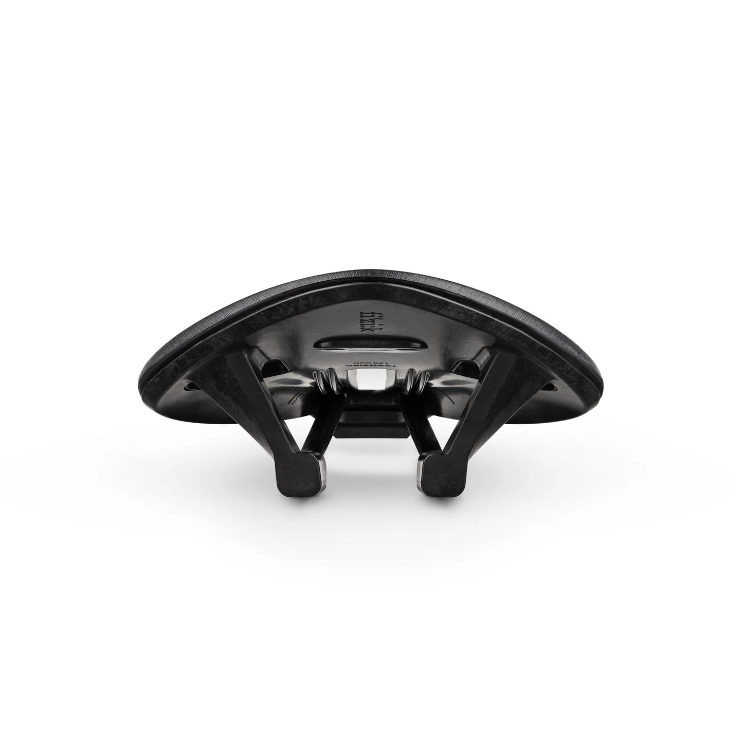 Satula FIZIK AERIS LONG DISTANCE R1 LIGHT 135 mm Hiilikiskot