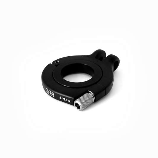 Täydellinen 1"1/8 MAC RIDE etukiinnike lastenistuimen istuimelle.