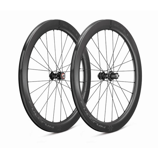 Pari FULCRUM WIND 57 Tubeless Ready -pyörää (keskuslukko)