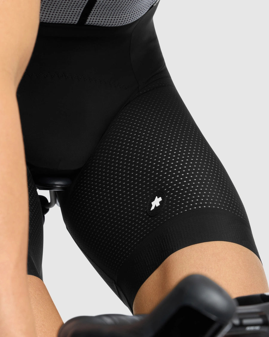ASSOS MILLE GT INDOOR S11 -lyhyt henkselishortsit Musta