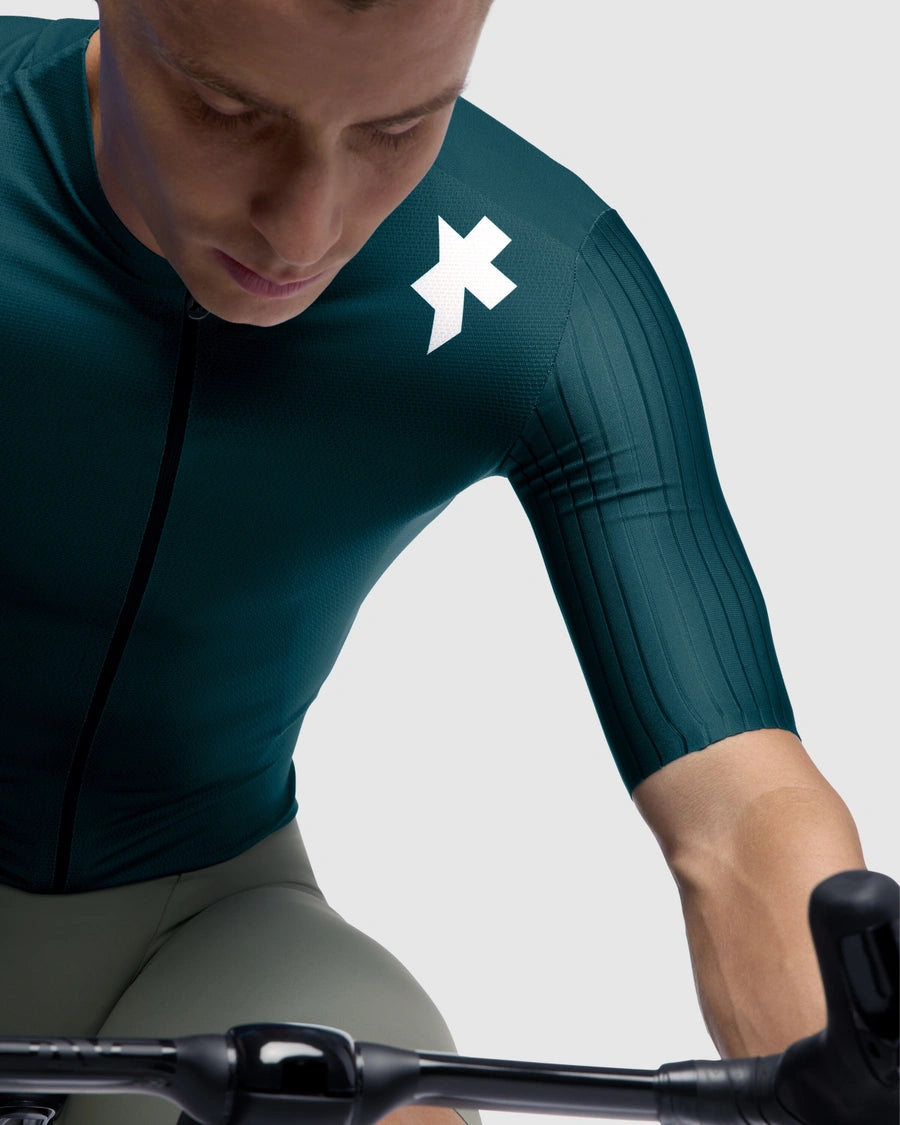 ASSOS EQUIPE RS S11 Lyhythihainen trikoo bensiiniä