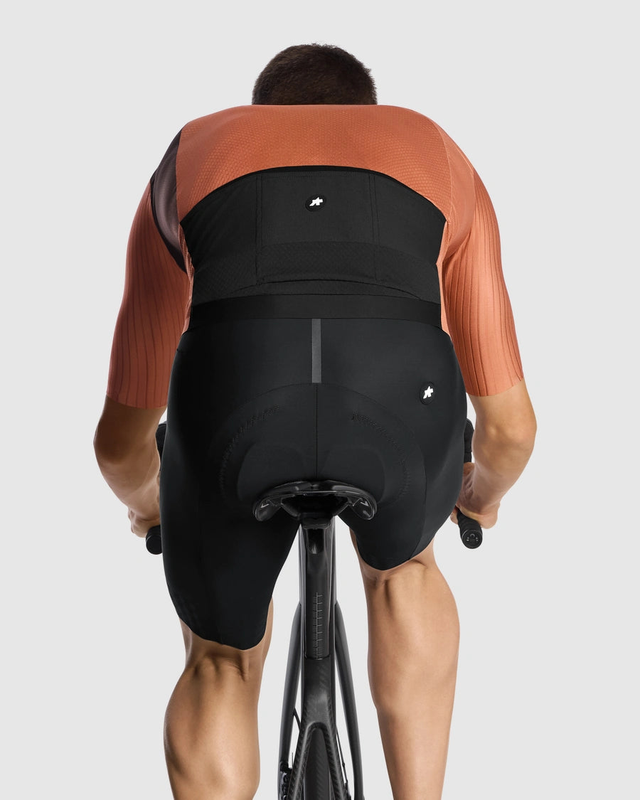 ASSOS EQUIPE RS S11 lyhythihainen ruskea trikoo