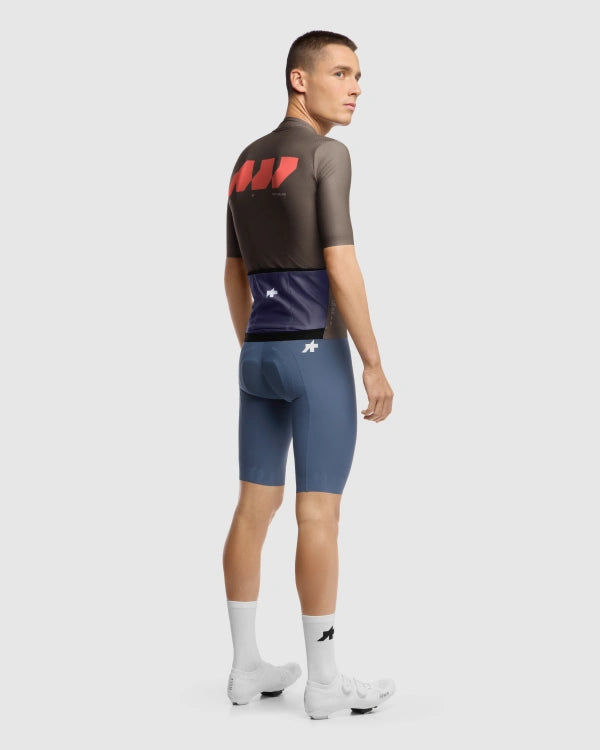 ASSOS EQUIPE R S11 Jersey We are the A lyhythihainen ruskea