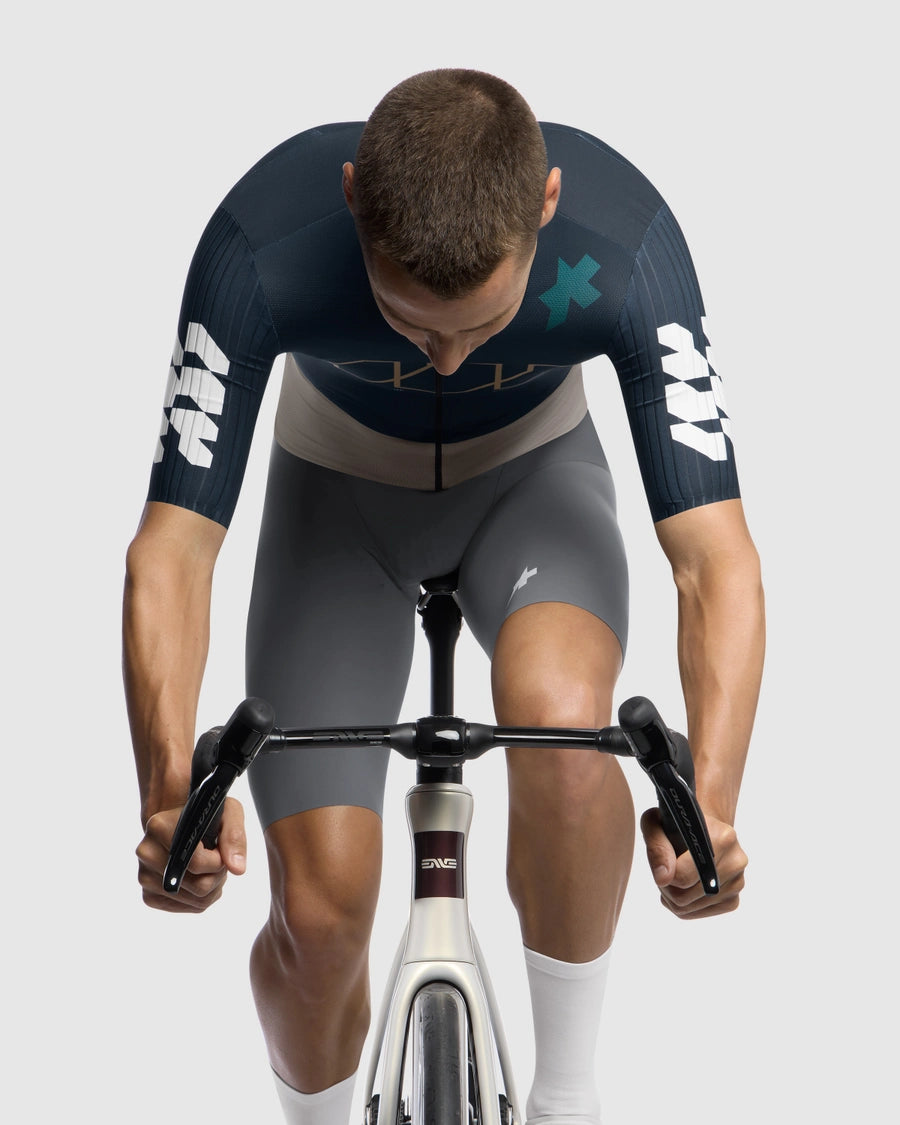 ASSOS EQUIPE RS S11 Something to say Lyhythihainen trikoo Sininen