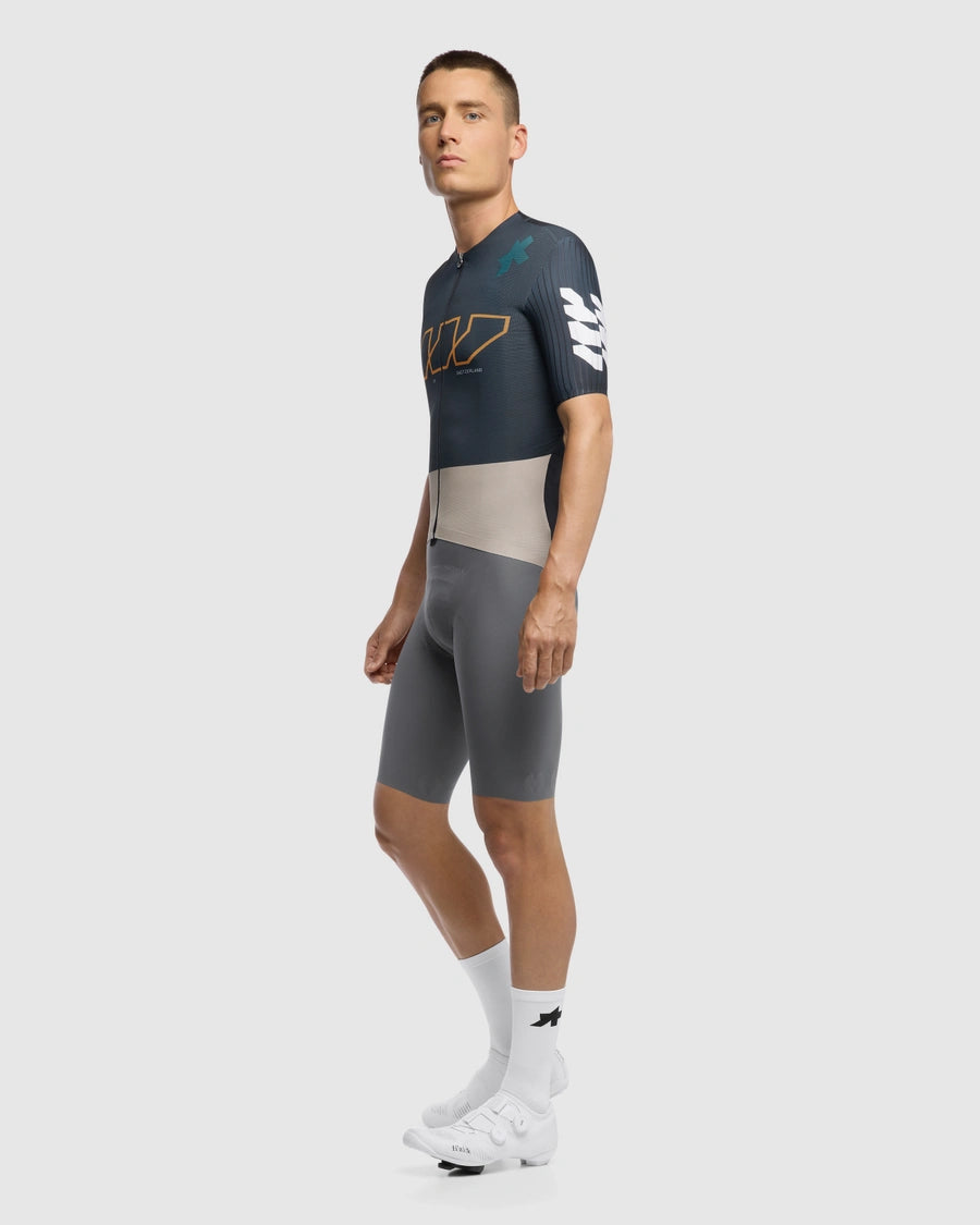 ASSOS EQUIPE RS S11 Something to say Lyhythihainen trikoo Sininen