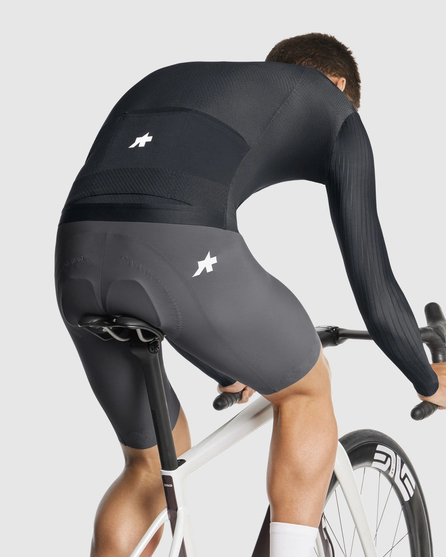 ASSOS EQUIPE RS S11 pitkähihainen trikoo musta/harmaa
