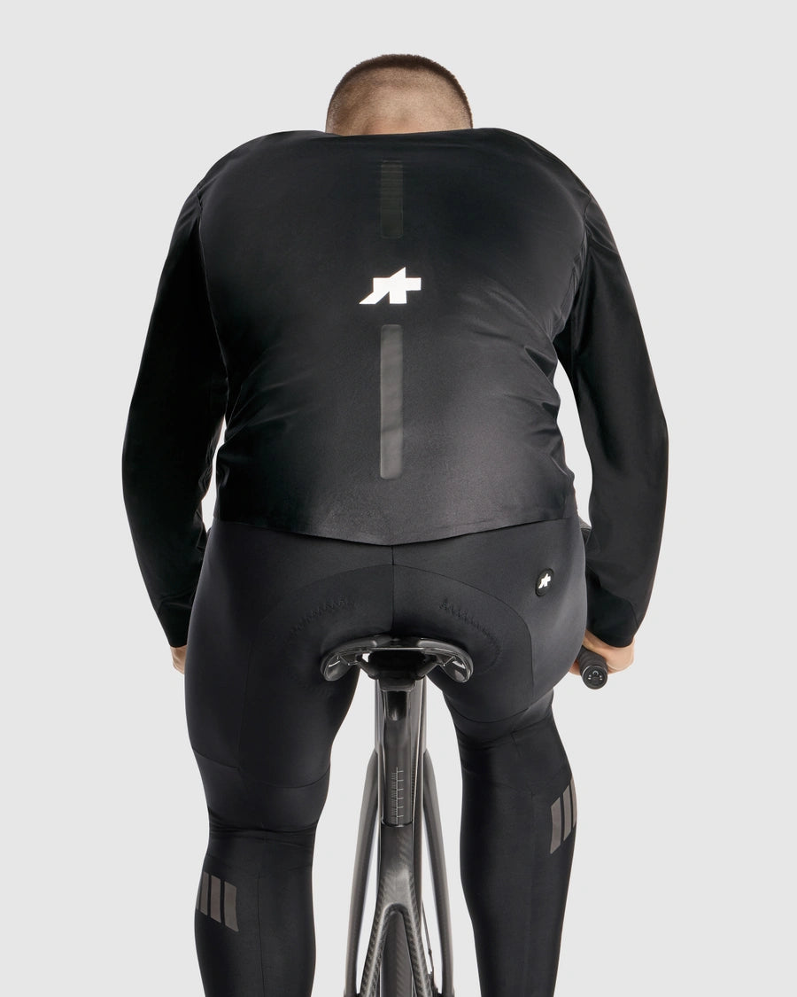 ASSOS EQUIPE RS SCHLOSSHUND RAIN S11 takki musta