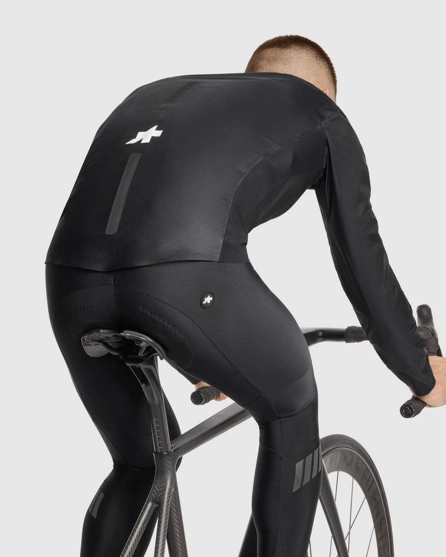 ASSOS EQUIPE RS SCHLOSSHUND RAIN S11 takki musta