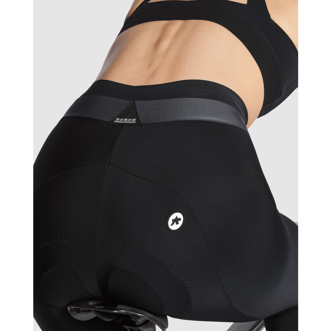 ASSOS UMA C2 Naisten 3/4 trikoohousut Musta sarja