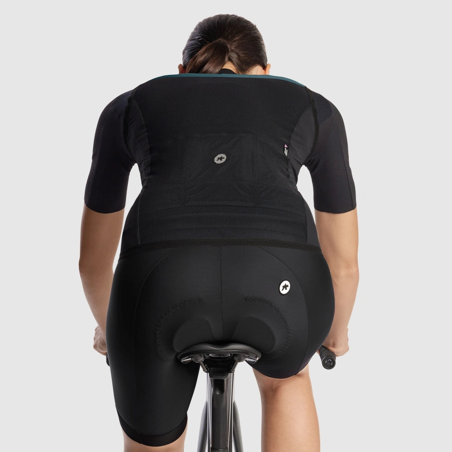 ASSOS UMA GT Wind C2 Naisten hihaton takki Foundation Vihreä