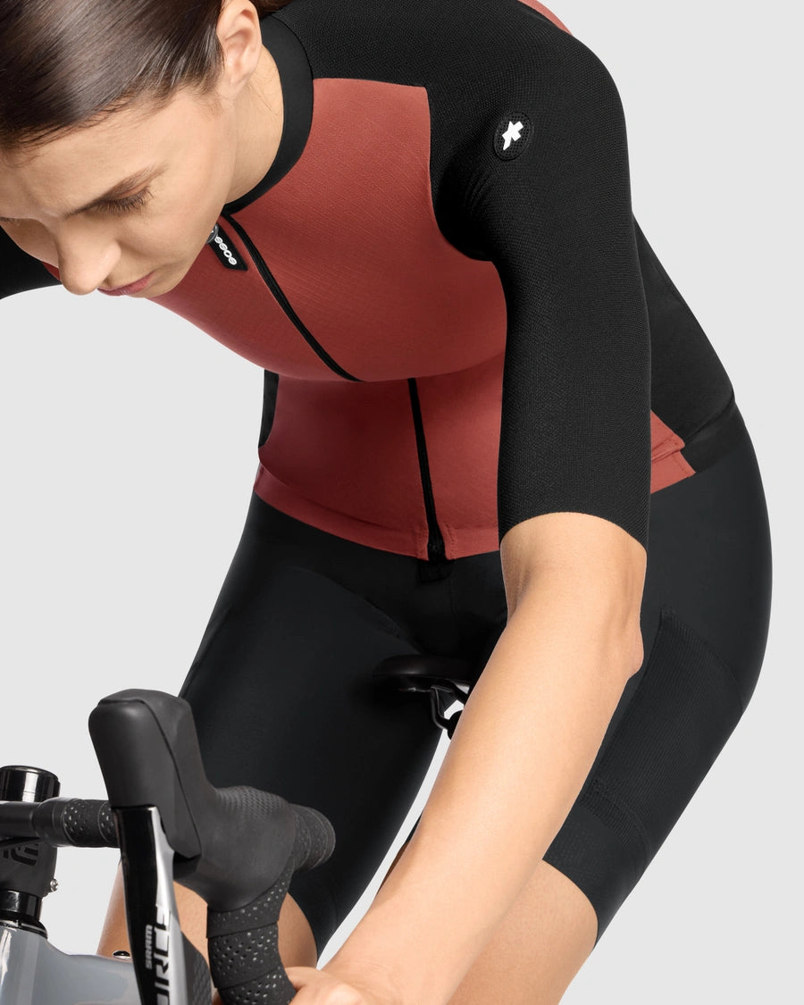 ASSOS TACTICA POST RIDE T5 Lyhythihainen Jersey Naisten musta