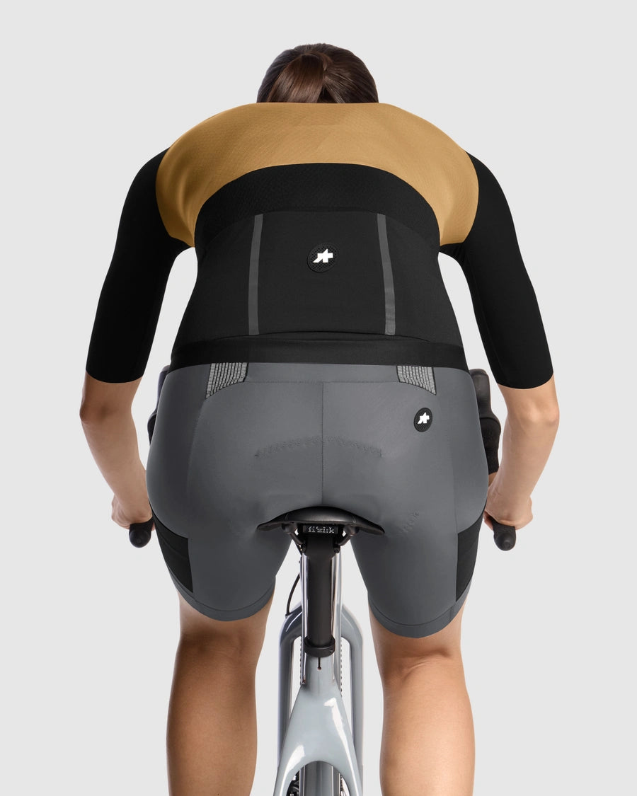 ASSOS TACTICA POST RIDE T5 Lyhythihainen naisten klassinen savipaitapuku