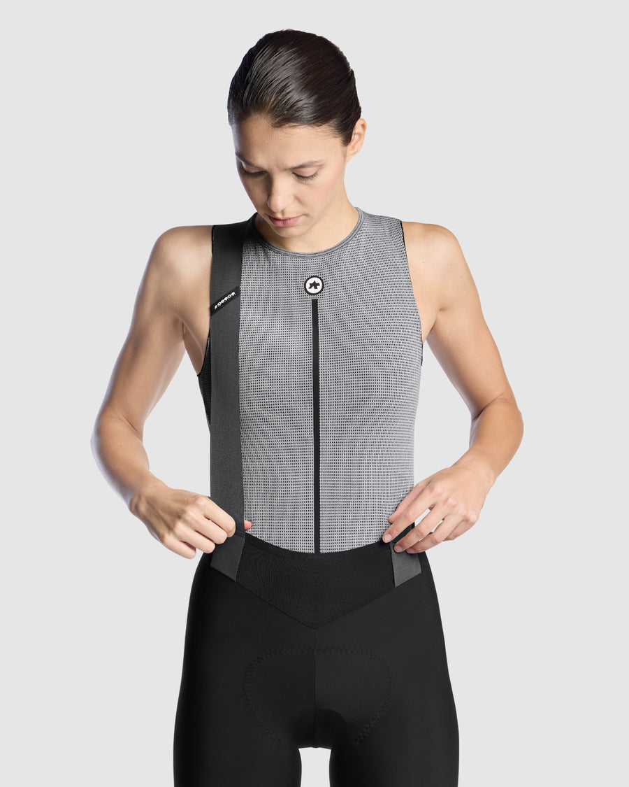 ASSOS NS SKIN LAYER P1 -hihaton aluspaita naisille, harmaa