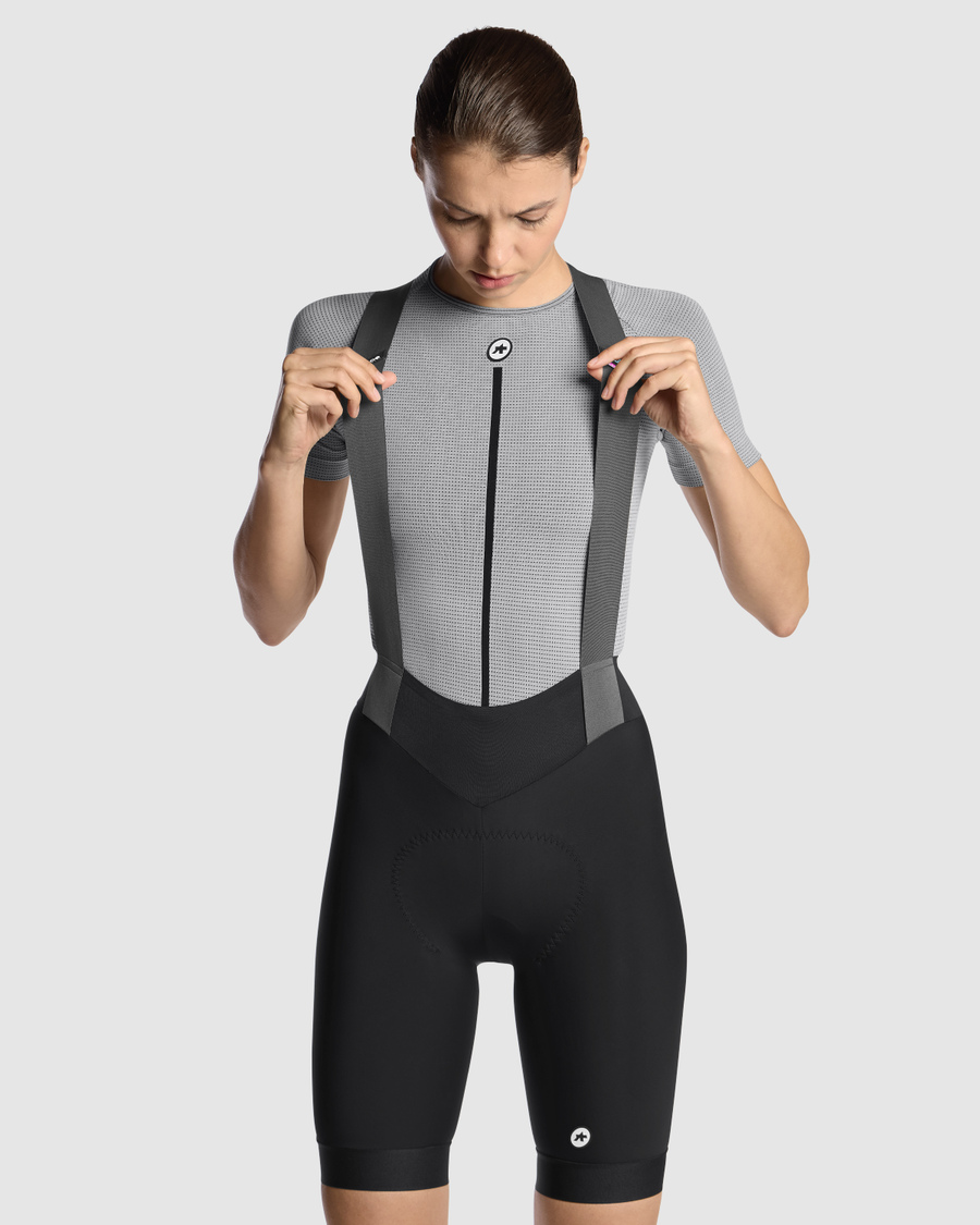 ASSOS NS SKIN LAYER P1 Naisten lyhythihainen alusasu Harmaa