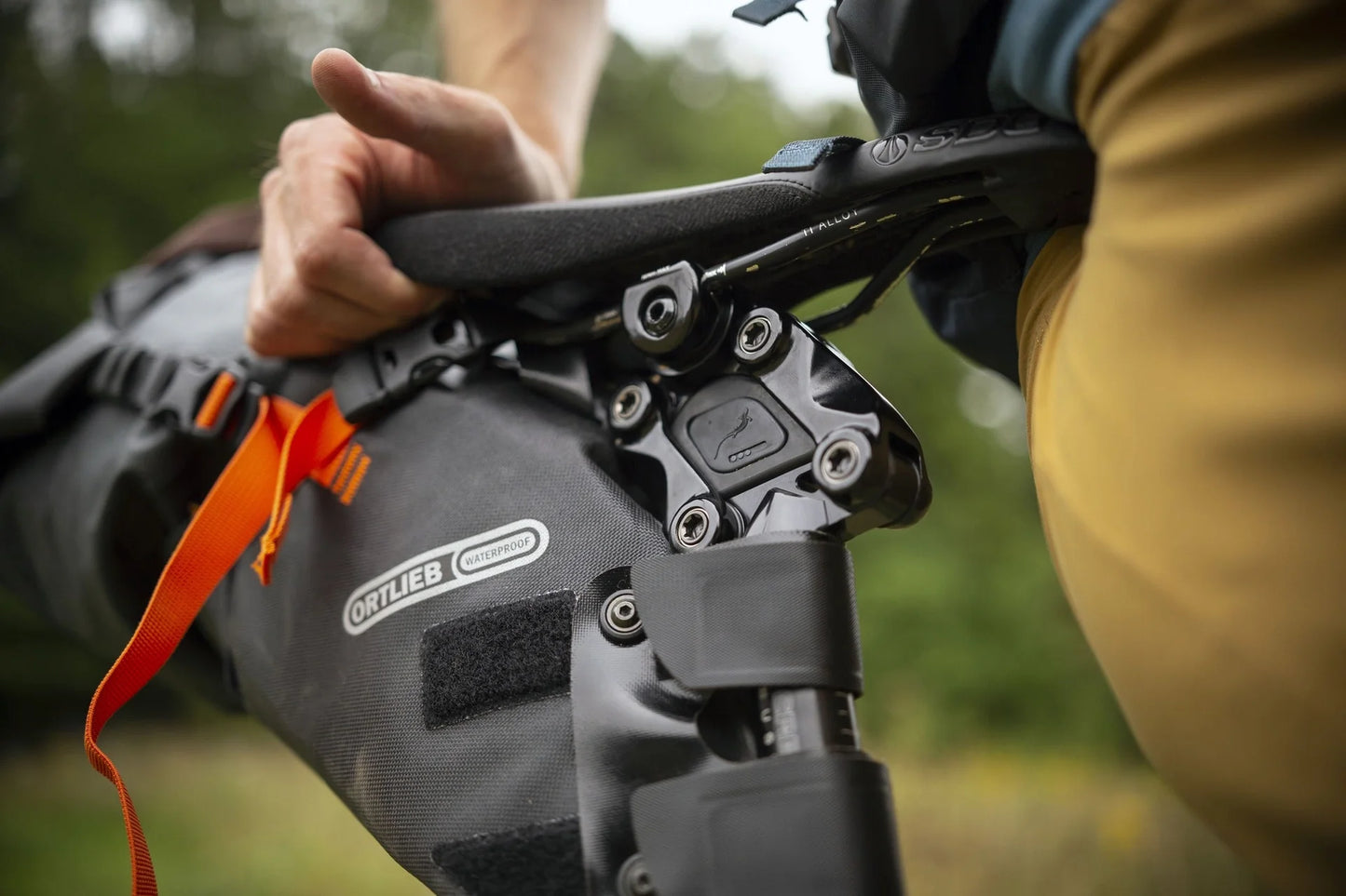CANE CREEK LT G4 THUDBUSTER SETSCREWCLAMP Jousitus istuinpylväs - PAKKAUKSESSA