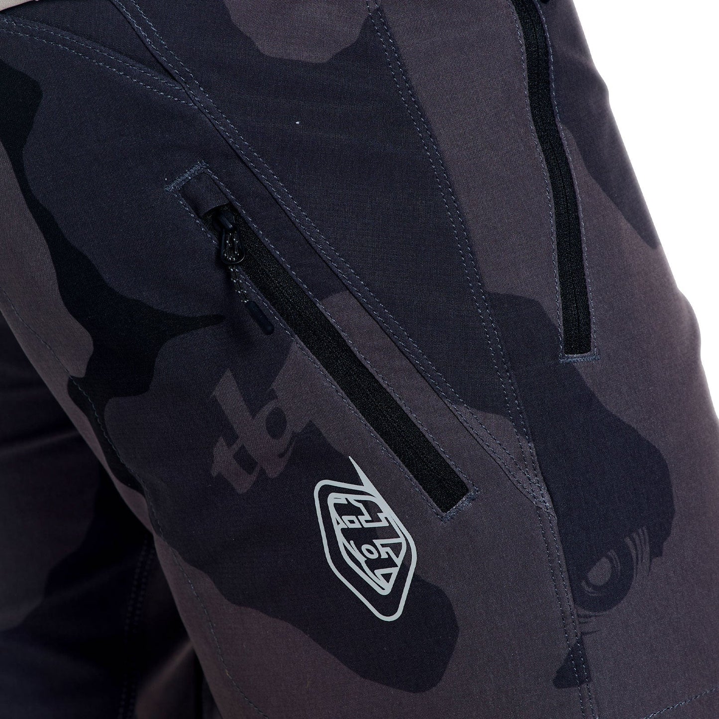 TROY LEE DESINS SKYLINE PRO FLOW CAMO Hiilihousut TROY LEE DESINS SKYLINE PRO FLOW CAMO Hiilihousut