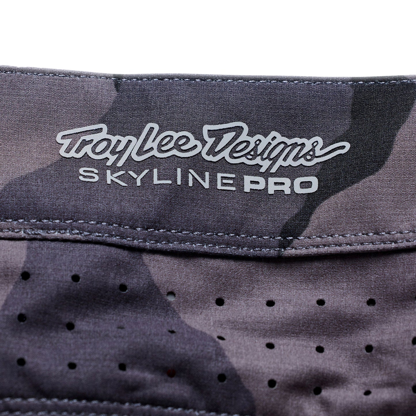TROY LEE DESIGNS SKYLINE PRO FLOW CAMO Hiilishortsit vuorilla BN3TH