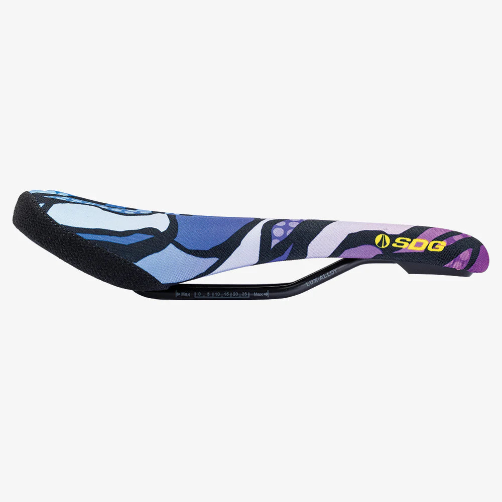 Satula SDG BEL-AIR V3 TERRA FIRMA Kiskot Lux Alloy Camo Violetti