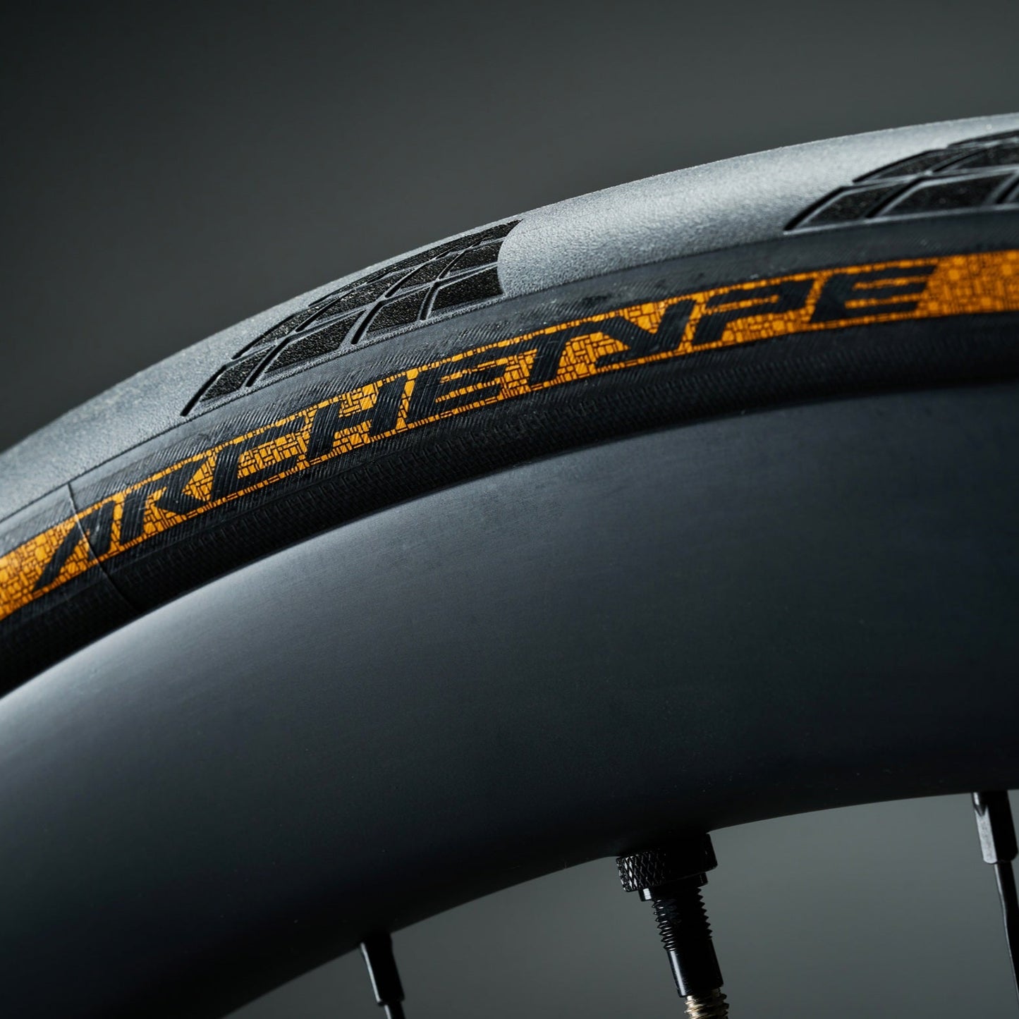 CONTINENTAL ARCHETYPE TDF 2025 700x30c Tubeless Ready Musta rengas - rajoitettu erä