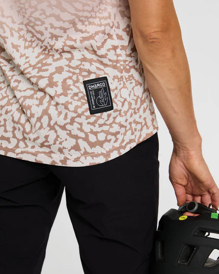 Naisten DHARCO PRISCILLA lyhythihainen Jersey Beige