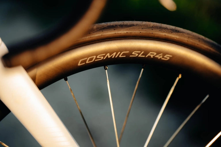 Pyöräpari MAVIC COSMIC SLR 45 Tubeless Ready (Center Lock) Hopea