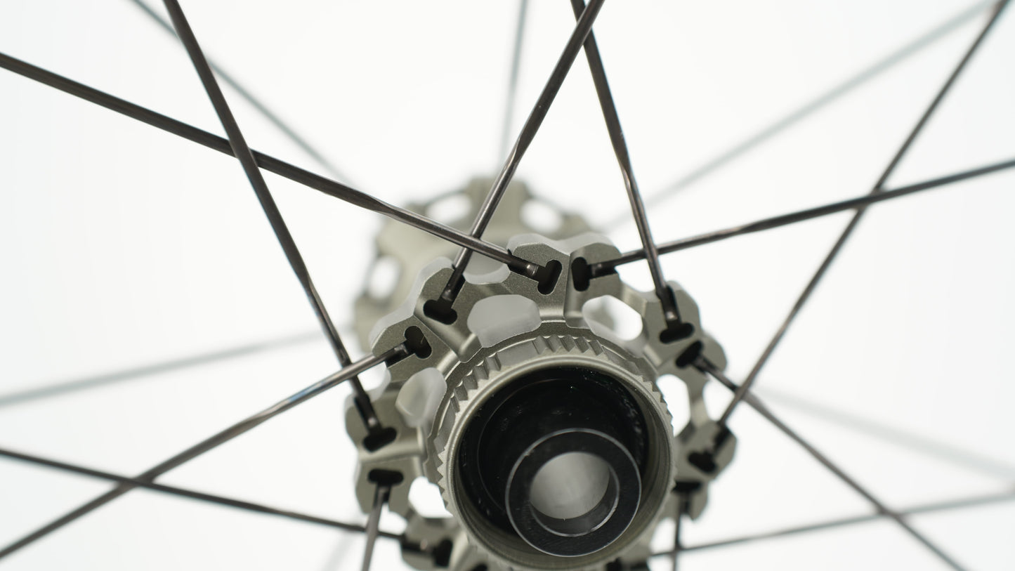 Pari SCOM AERO Tubeless Ready pyörää (Center Lock)