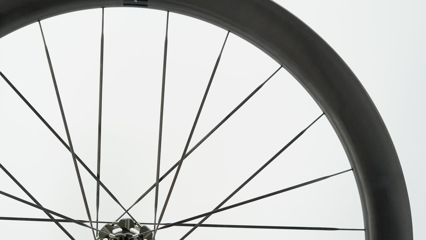 Pari SCOM ULTRA + Tubeless Ready -vanteita (keskuslukko)