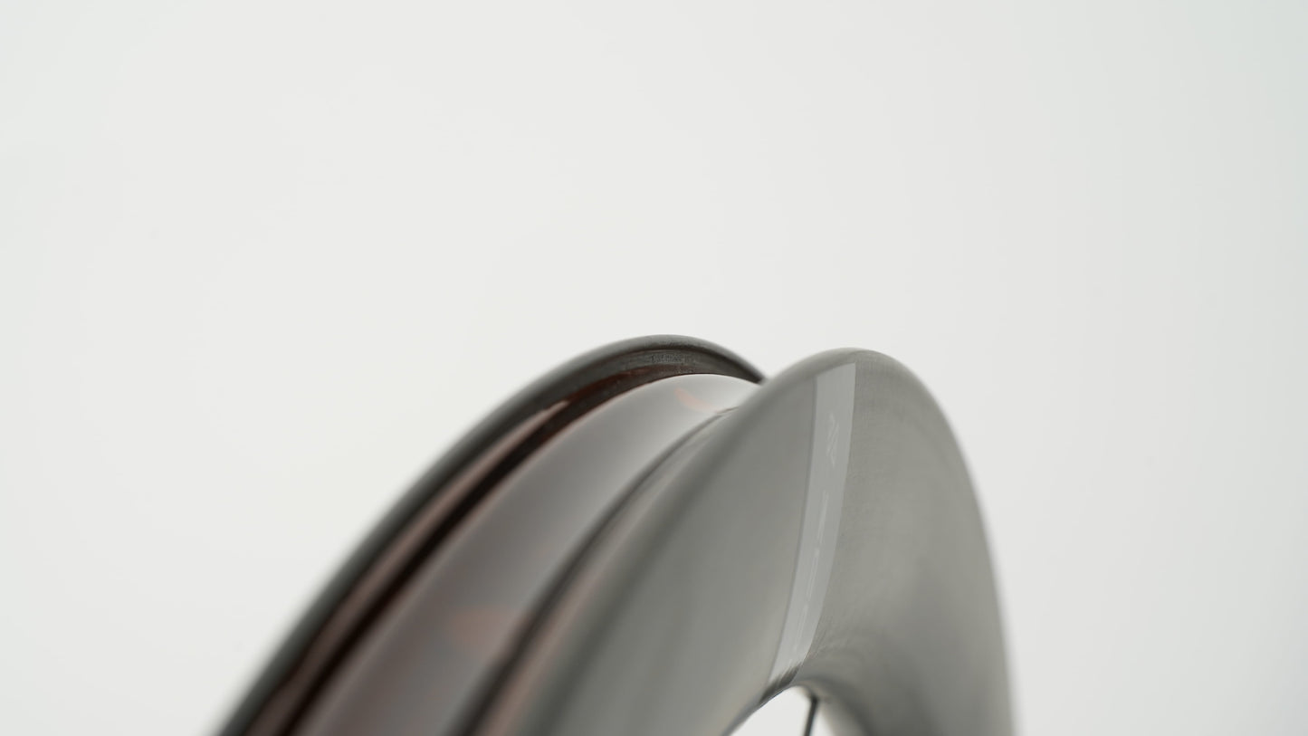 Pari SCOM ULTRA + Tubeless Ready -vanteita (keskuslukko)
